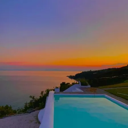 Koumaros Villas Agia Paraskevi  Exteriér fotografie