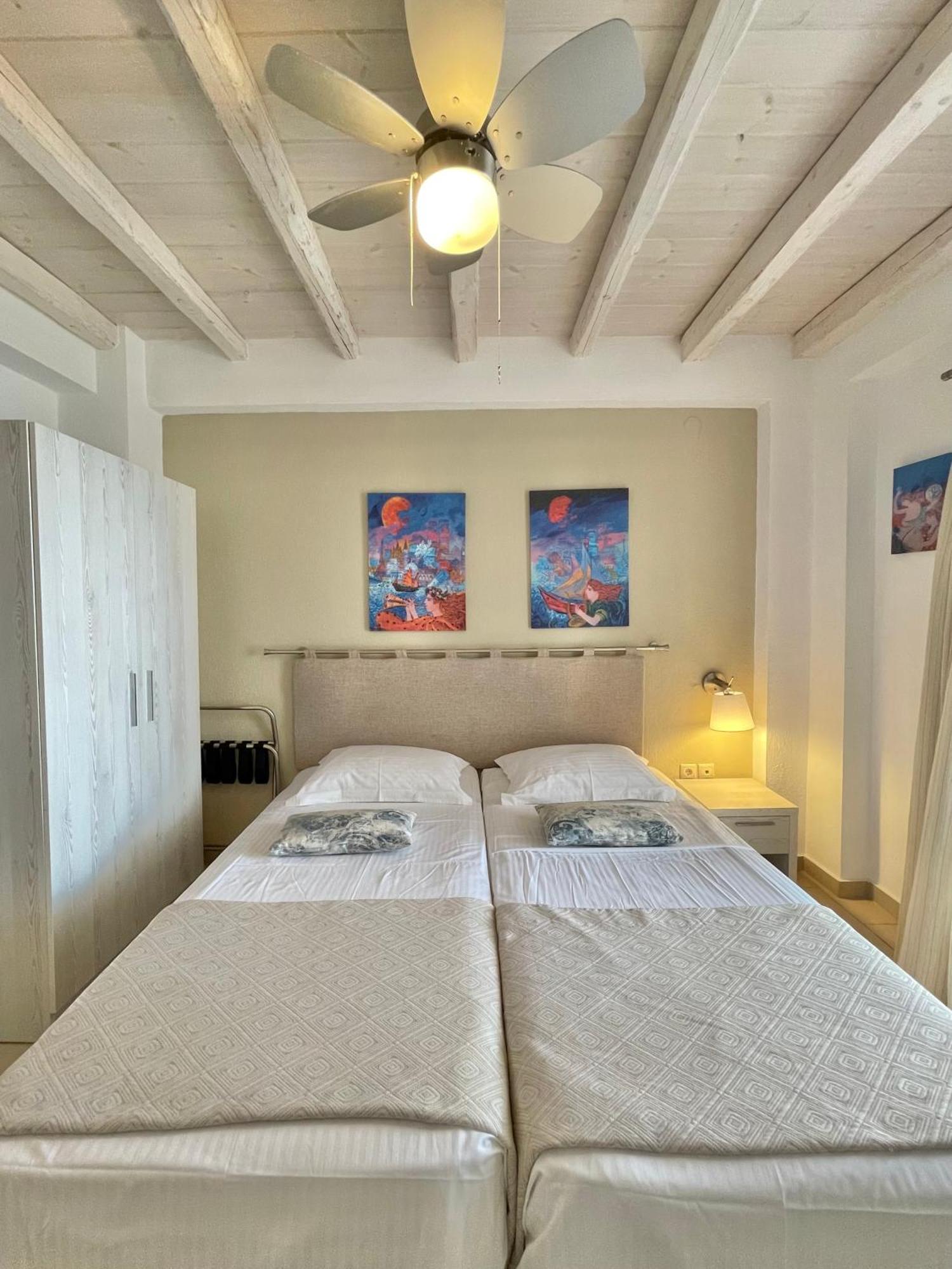 Koumaros Villa *