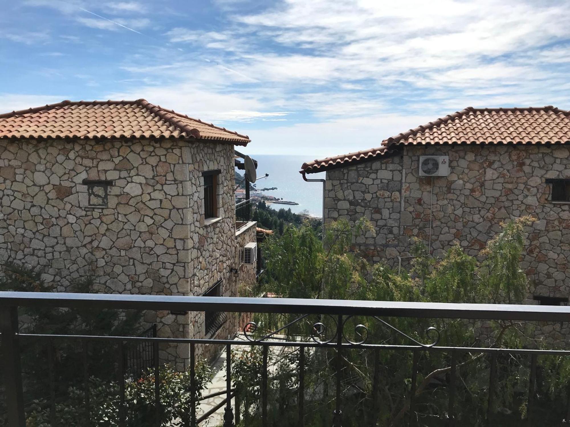 Koumaros * Agia Paraskevi (Kassandra)