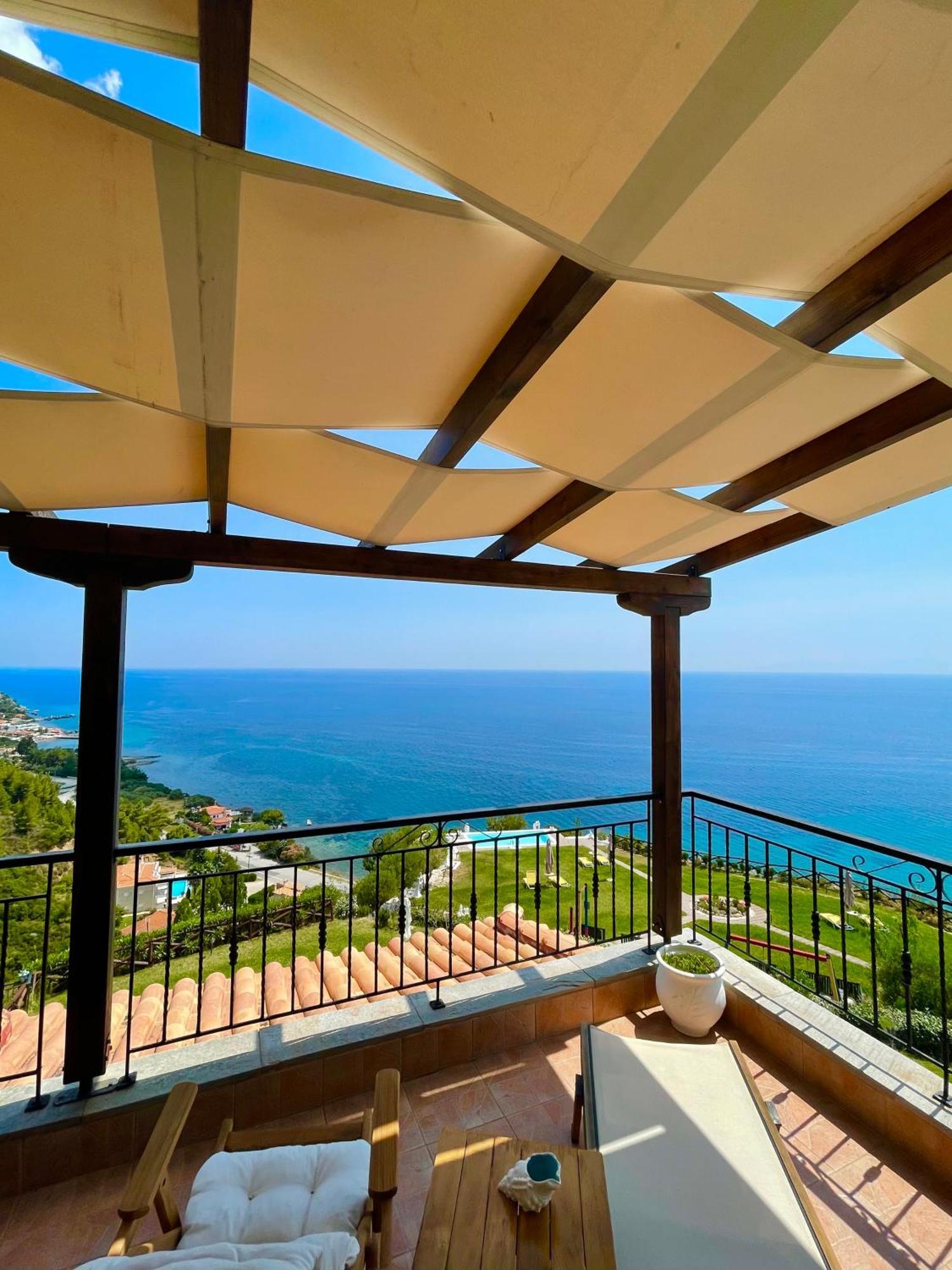 Villa Koumaros *